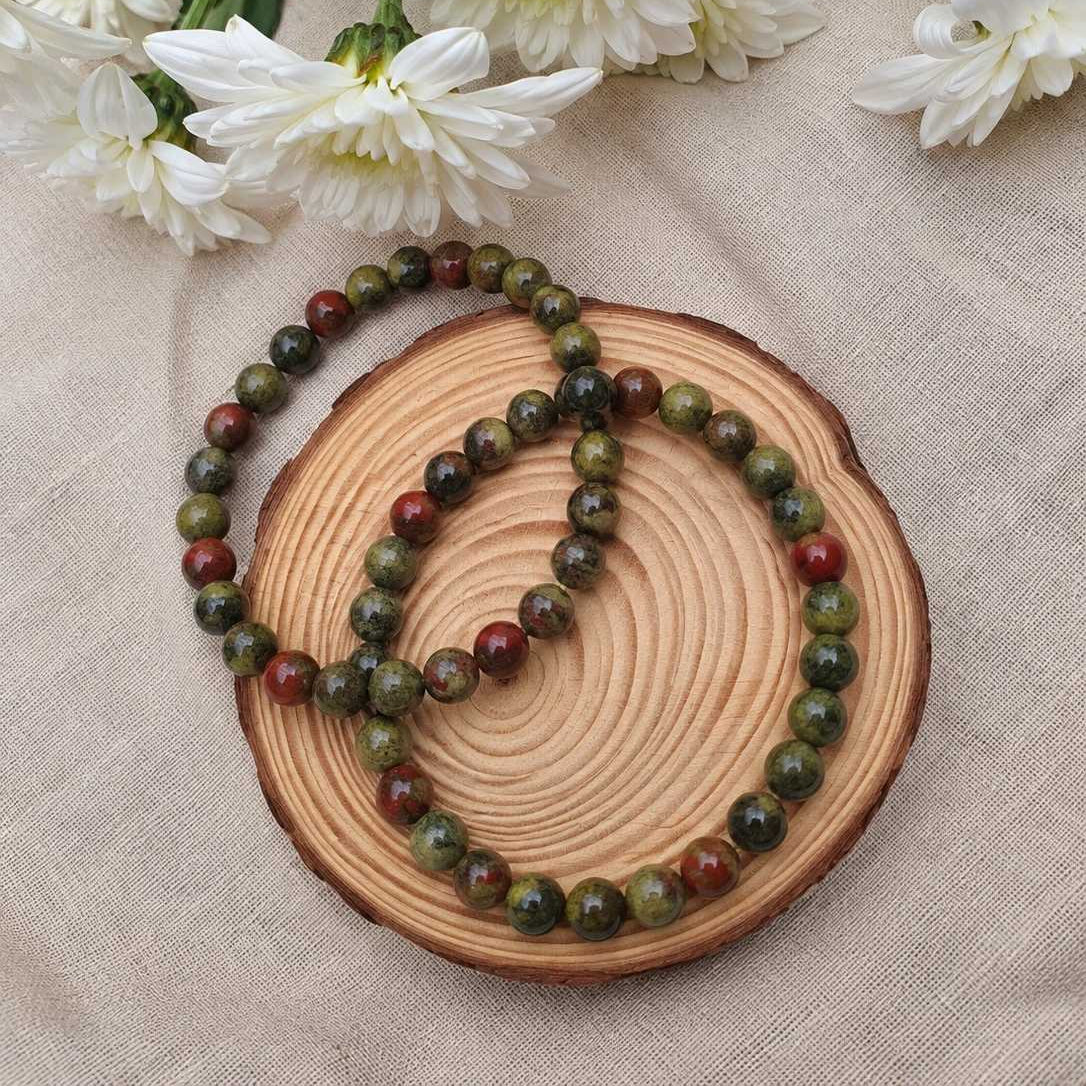 Pulsera de jaspe sangre de dragón natural de 6 mm con piedras en tonos verdes y rojos, diseño elegante y minimalista para uso diario